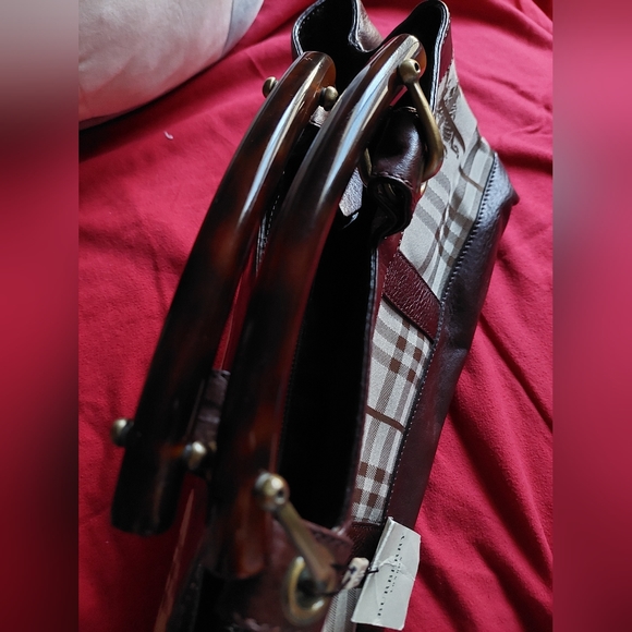 Burberry Brown/Beige Haymarket Check Canvas and Leather Middle Zip Tote - Picture 6 of 13